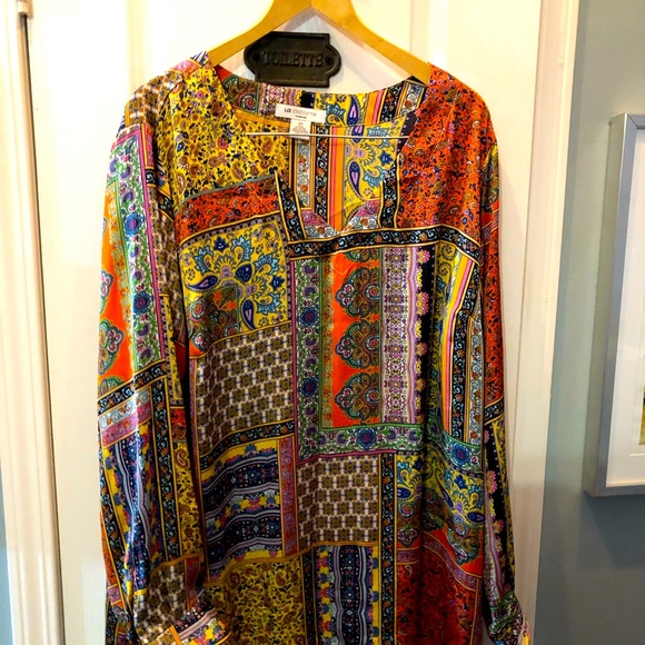 🤩🎊Host Pick🎊 - Mixed Pattern Liz Claiborne Top - Picture 1 of 4